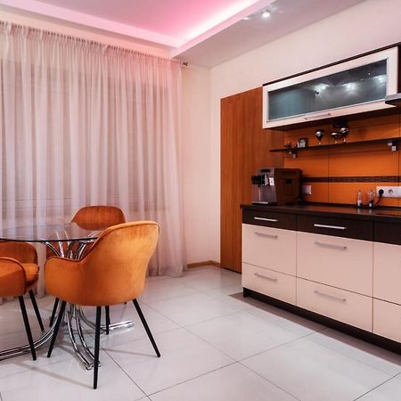Premium Jacuzzi Apartment Klaipėda Buitenkant foto