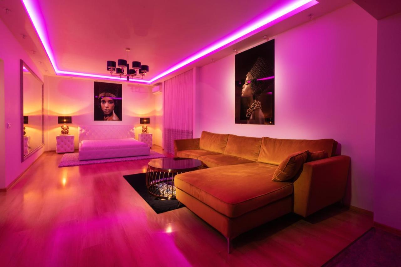 Premium Jacuzzi Apartment Klaipėda Buitenkant foto