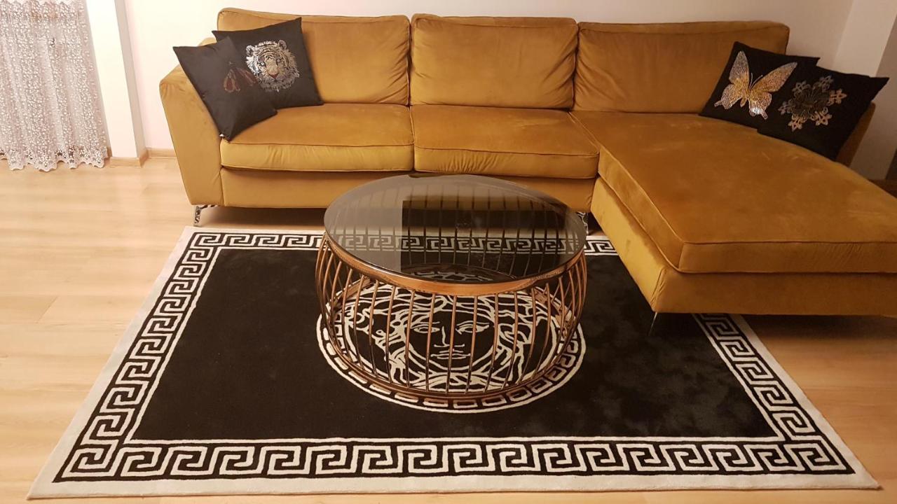 Premium Jacuzzi Apartment Klaipėda Buitenkant foto