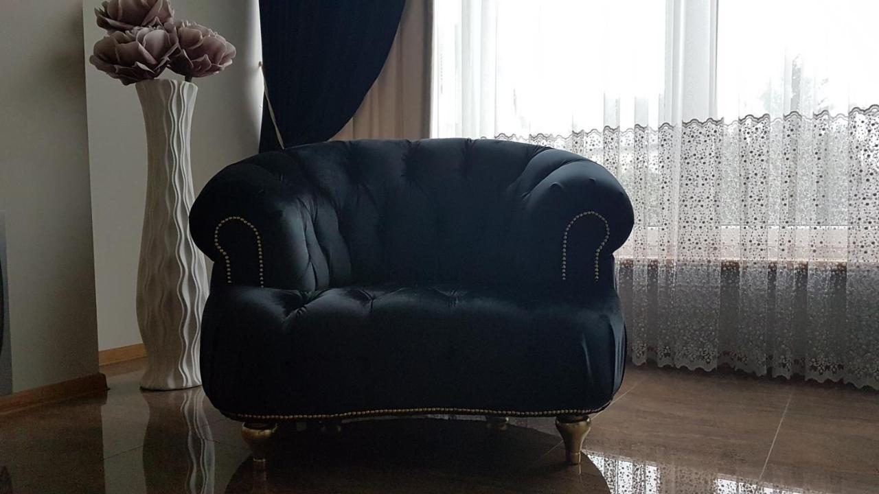 Premium Jacuzzi Apartment Klaipėda Buitenkant foto
